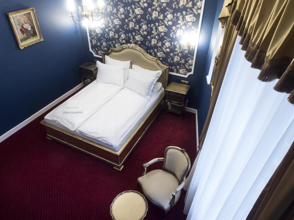 Maison Elysee Сібіу Екстер'єр фото