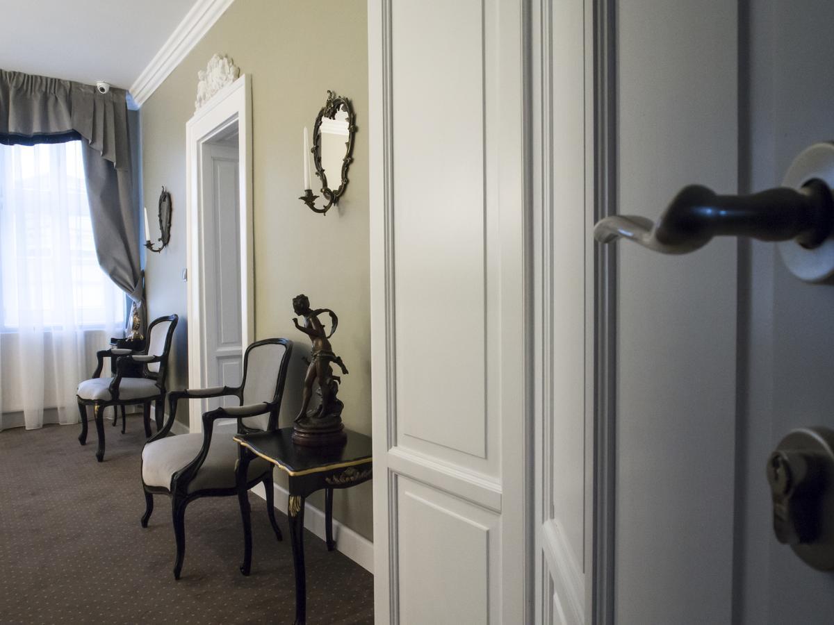 Maison Elysee Сібіу Екстер'єр фото