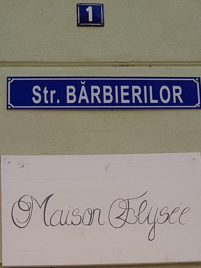 Maison Elysee Сібіу Екстер'єр фото